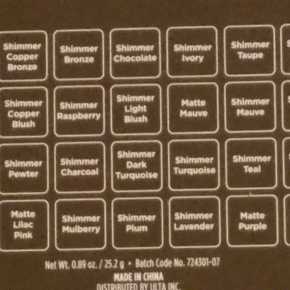 Ultra beauty mirrored case full of primers, gels, - Picture 8 of 8